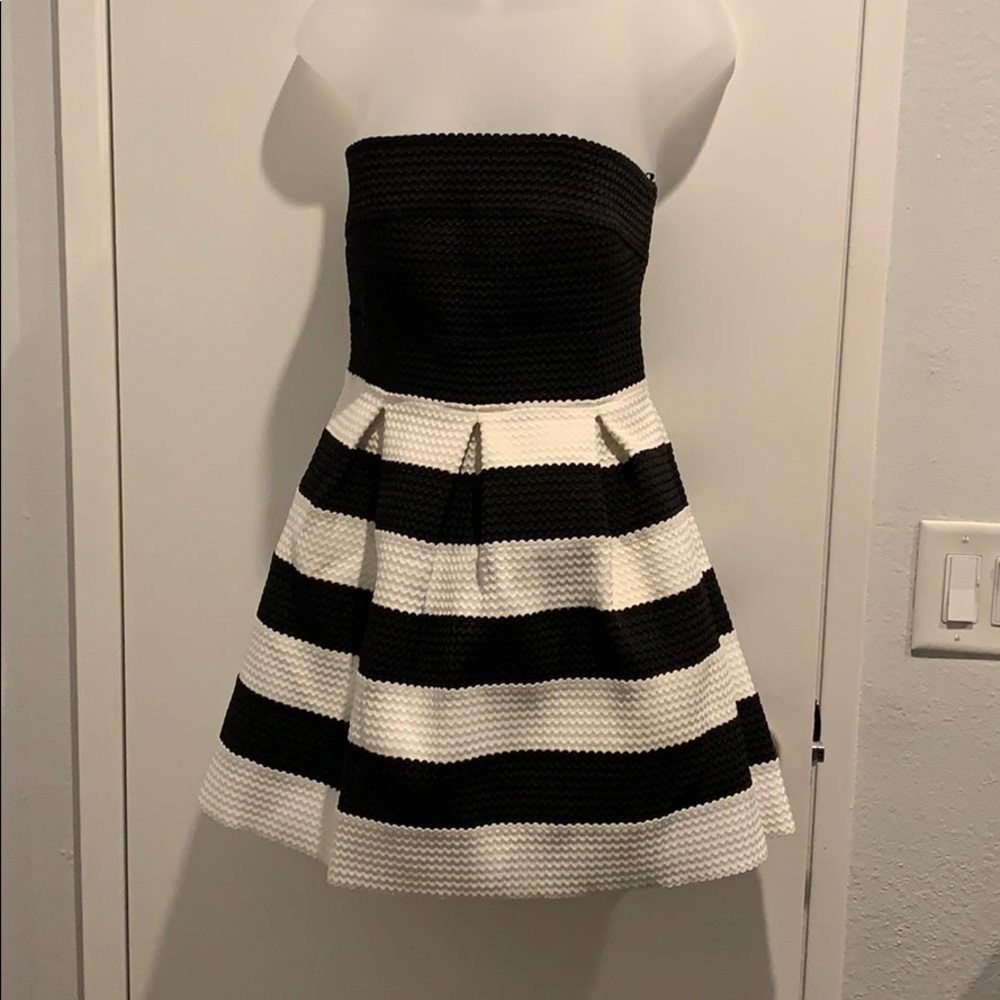 Cocktail mini dress 👗